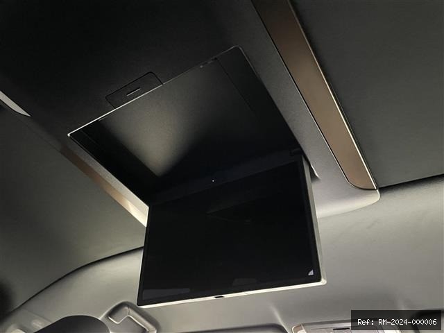 Vehicle photo 11