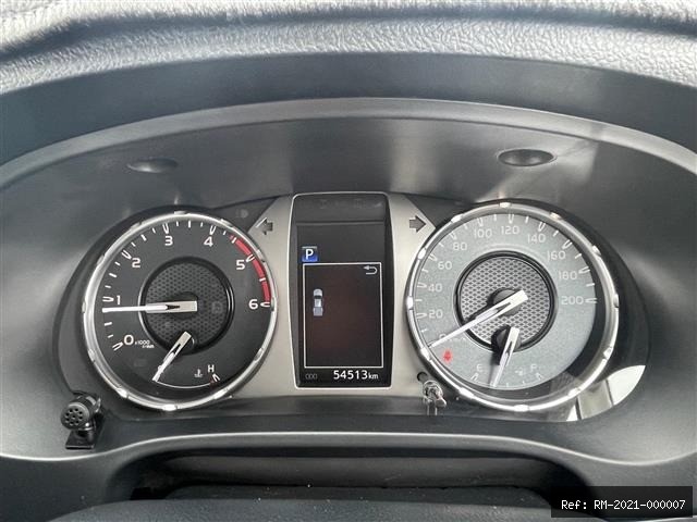 Vehicle photo 8