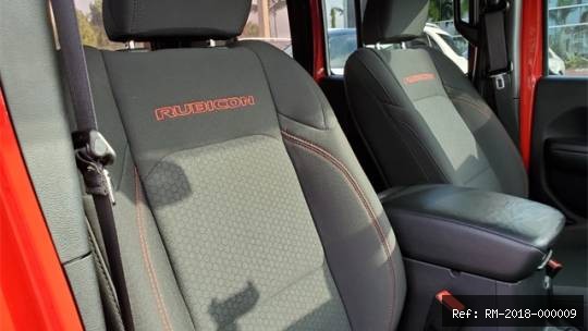 Vehicle photo 12