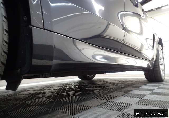 Vehicle photo 28