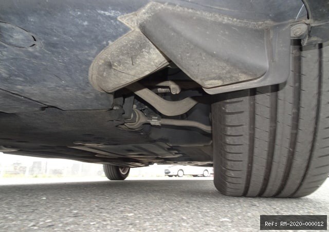 Vehicle photo 17