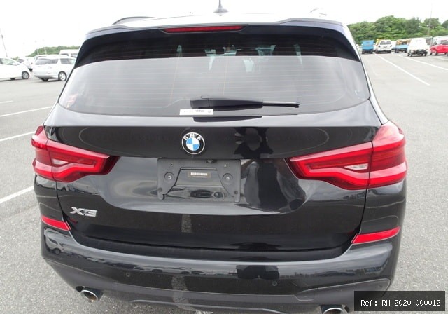 Vehicle photo 5