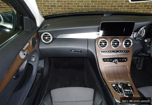 Vehicle photo 30