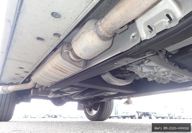 Vehicle photo 26