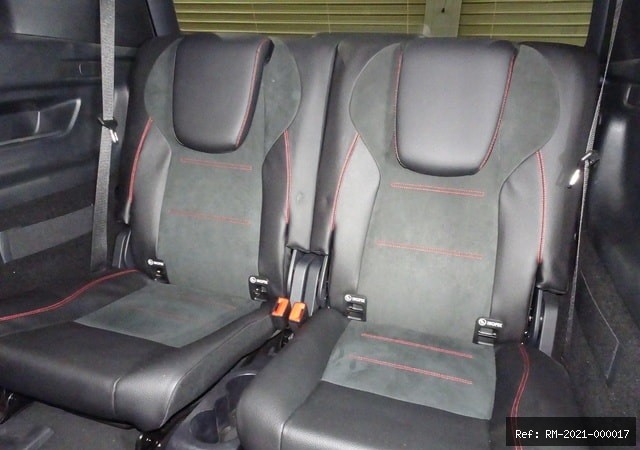 Vehicle photo 26