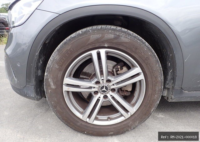 Vehicle photo 9