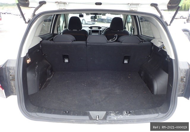 Vehicle photo 28