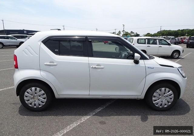 Vehicle photo 8