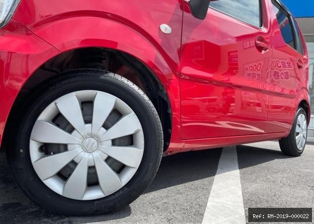 Vehicle photo 5