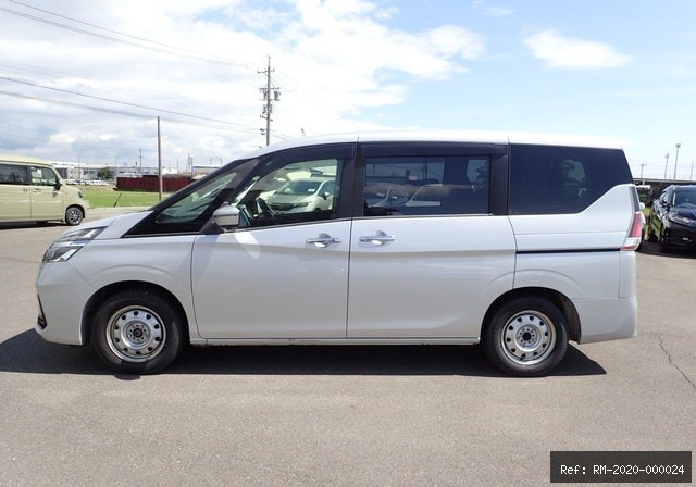 Vehicle photo 4