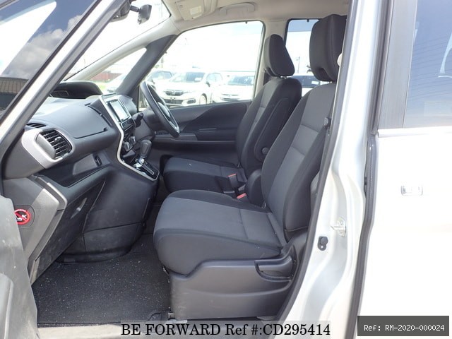 Vehicle photo 28