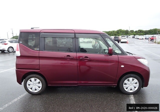 Vehicle photo 7