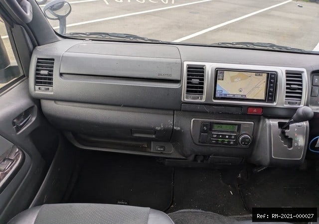 Vehicle photo 14