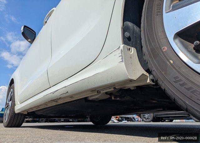 Vehicle photo 17