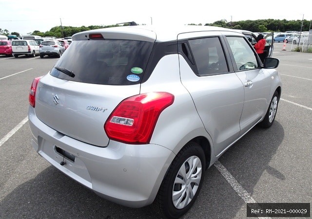 Vehicle photo 11