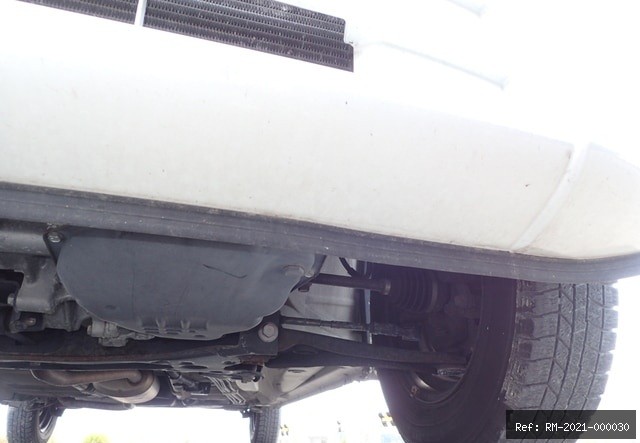 Vehicle photo 19