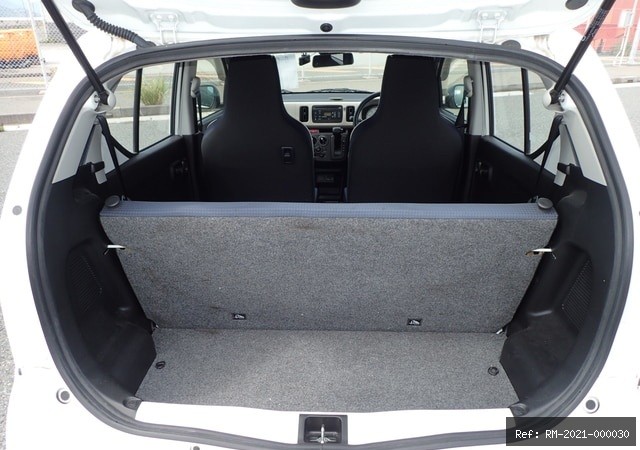 Vehicle photo 33