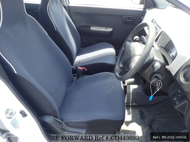 Vehicle photo 25