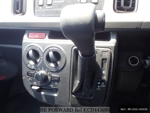 Vehicle photo 38