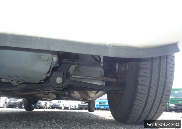 Vehicle photo 14