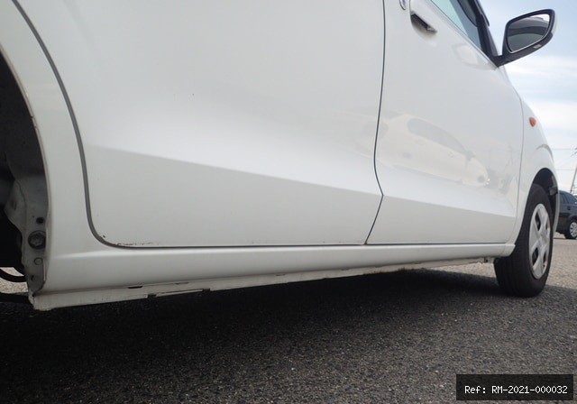 Vehicle photo 21