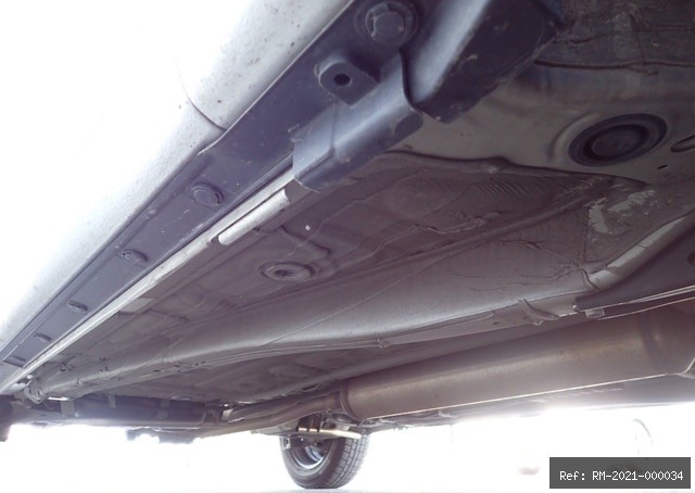 Vehicle photo 25