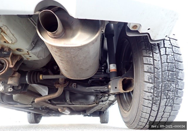 Vehicle photo 18