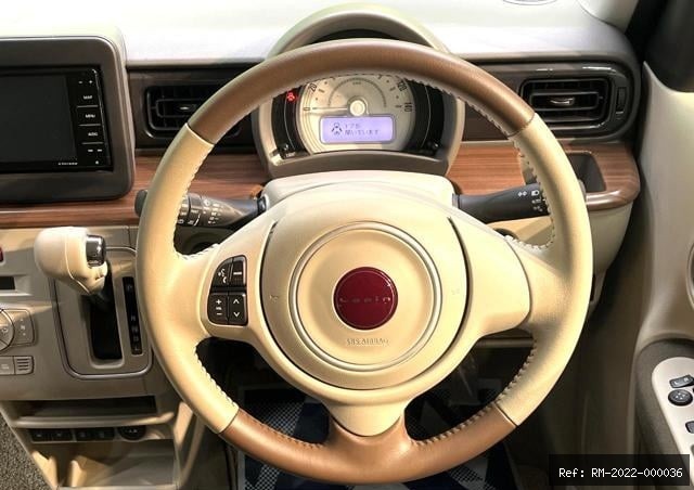 Vehicle photo 18