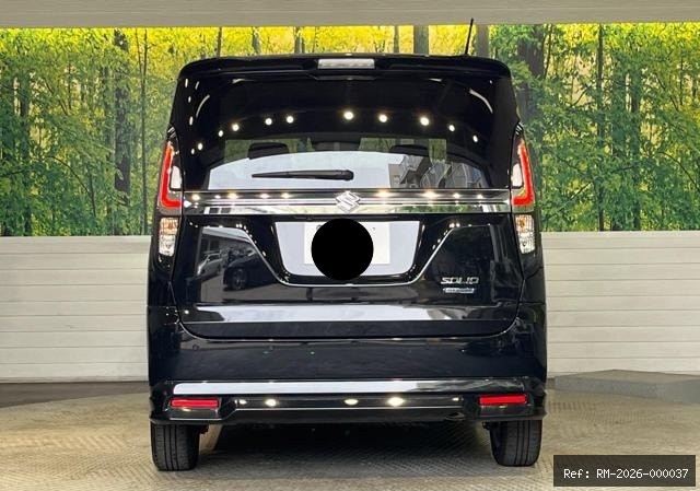 Vehicle photo 8